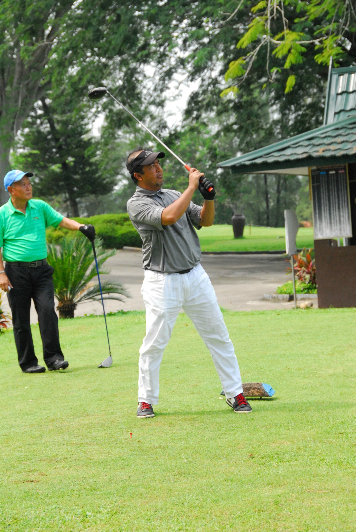 PRO15 157 GOLF DSC 0450.JPG